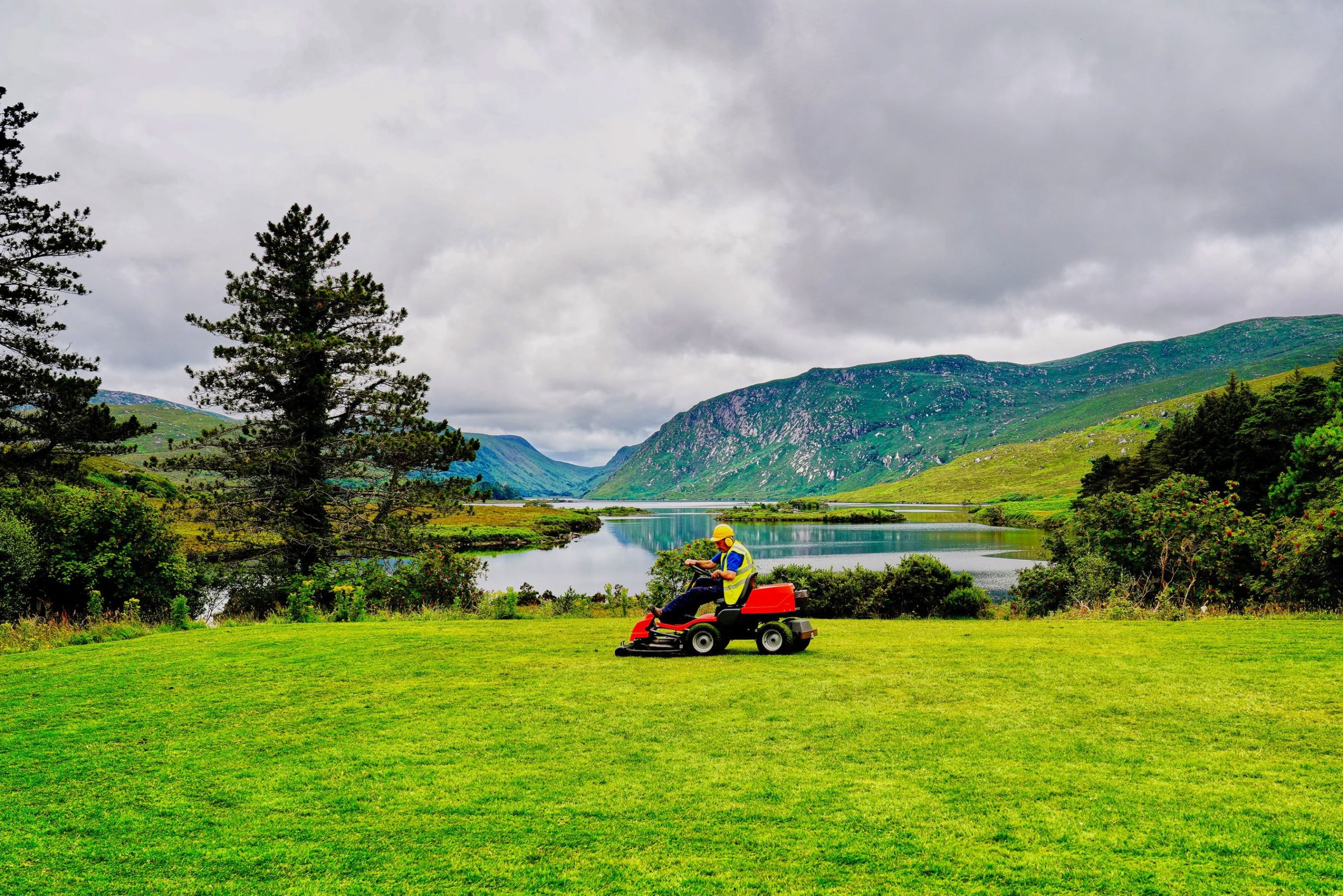 Ride On Lawnmower landscaper-gallery-01